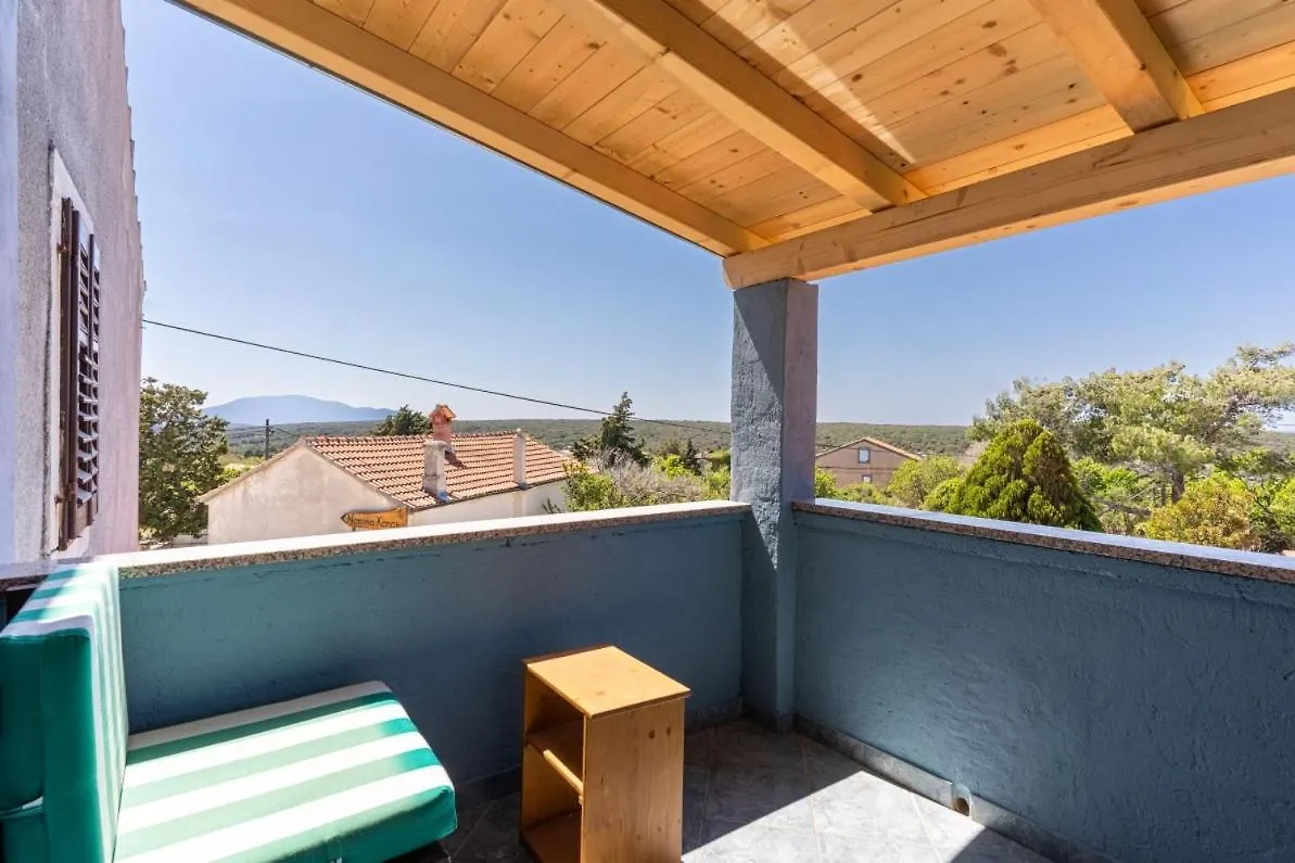 Holiday Apartment In Stivan With Balcony, Air Conditioning, Wifi, Washing Machine 5196-1 Pernat