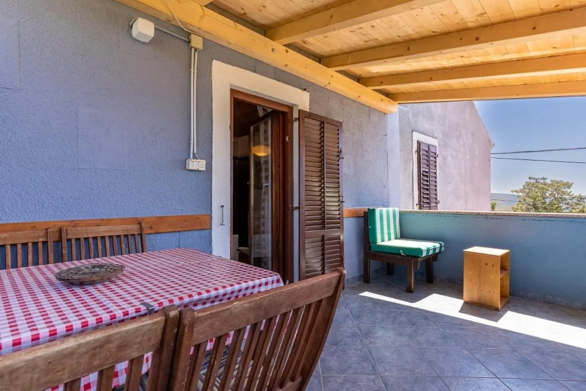 Holiday Apartment In Stivan With Balcony, Air Conditioning, Wifi, Washing Machine 5196-1 Pernat Croatia